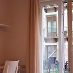 Bella Easo